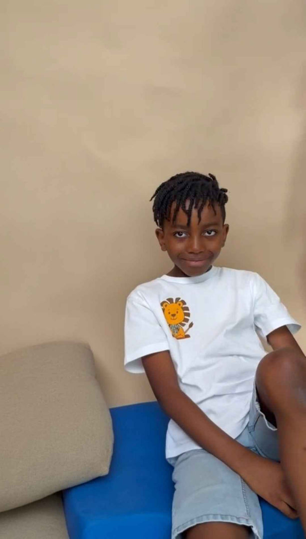 Kids mini lion t-shirt
